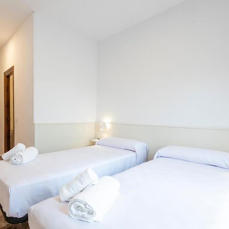 Hostal La Via Verde Саррион Экстерьер фото