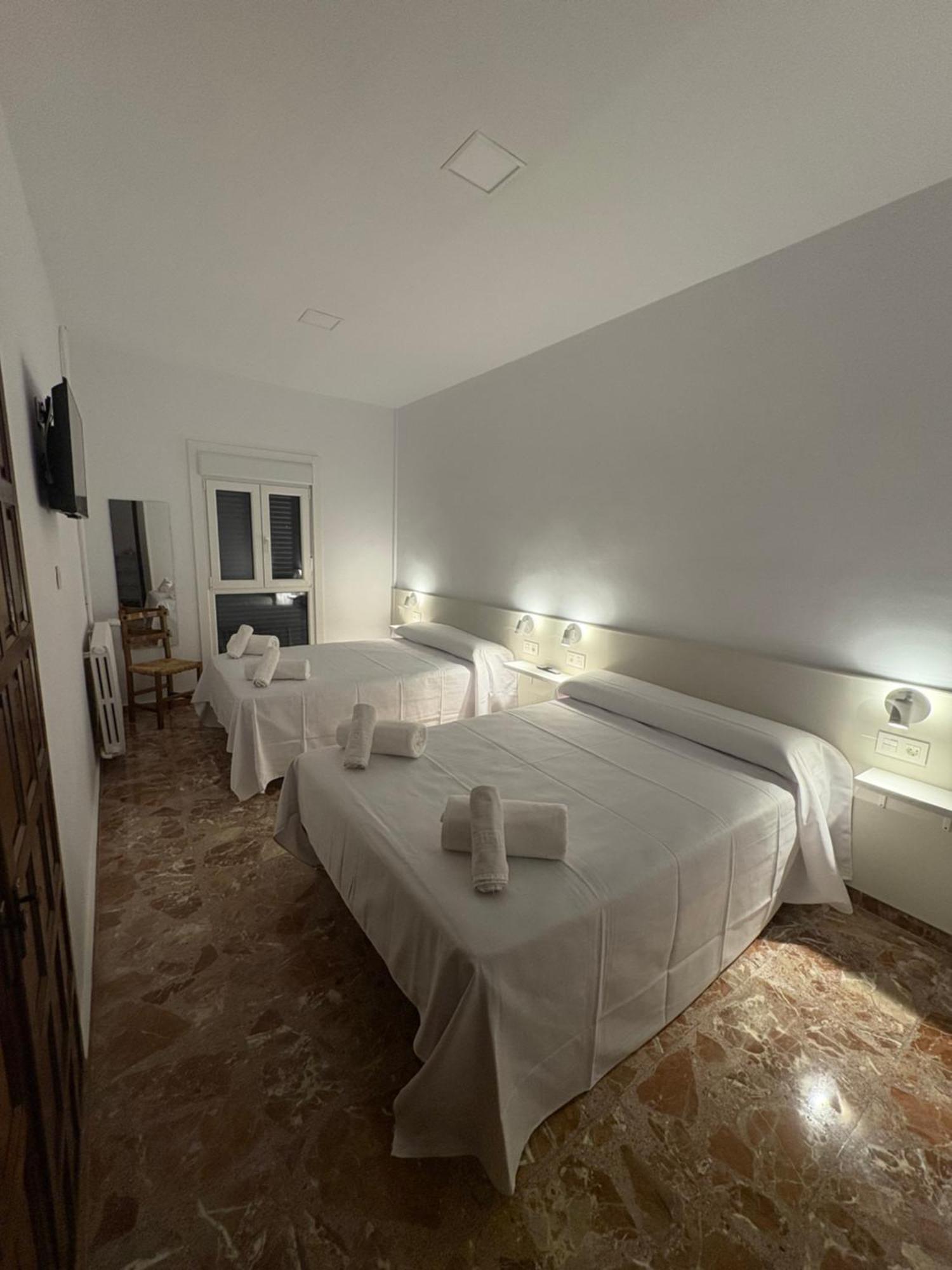 Hostal La Via Verde Саррион Экстерьер фото