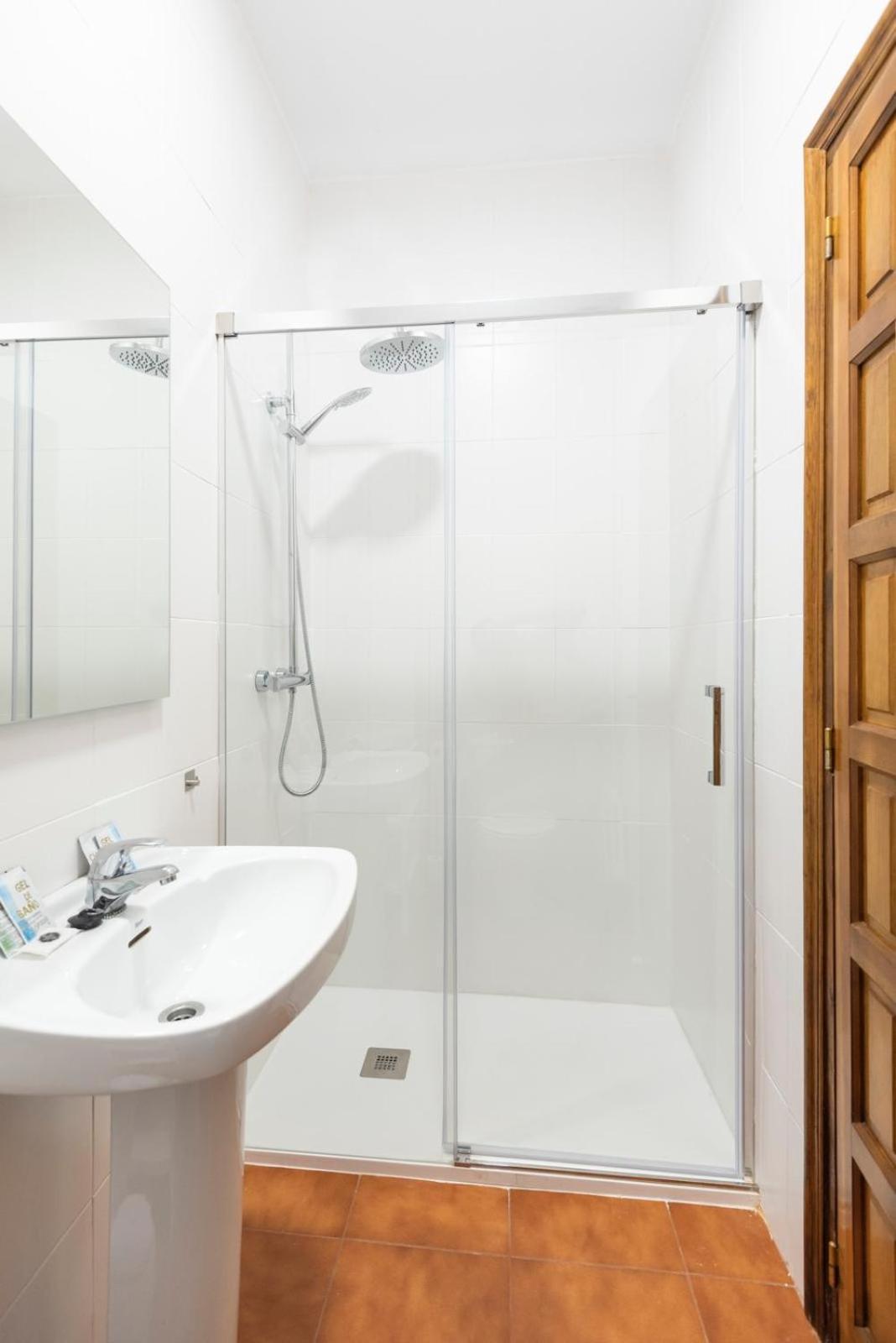 Hostal La Via Verde Саррион Экстерьер фото